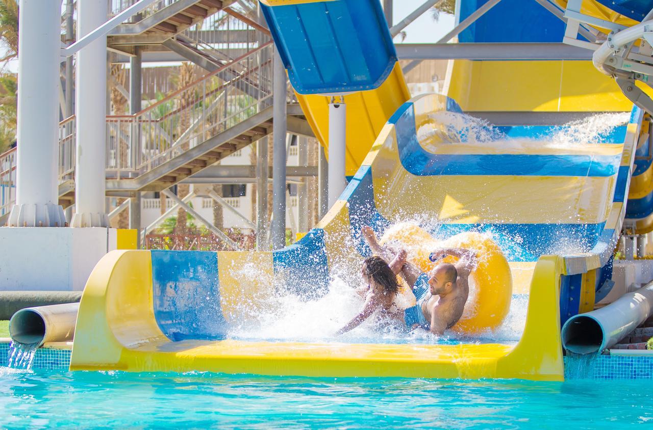 Отель Emerald Aqua Park City Хургада Экстерьер фото